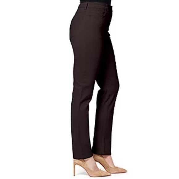NWT Gloria Vanderbilt Amanda Original Slimming Jean Black Size 8 Short Petite - Picture 3 of 10